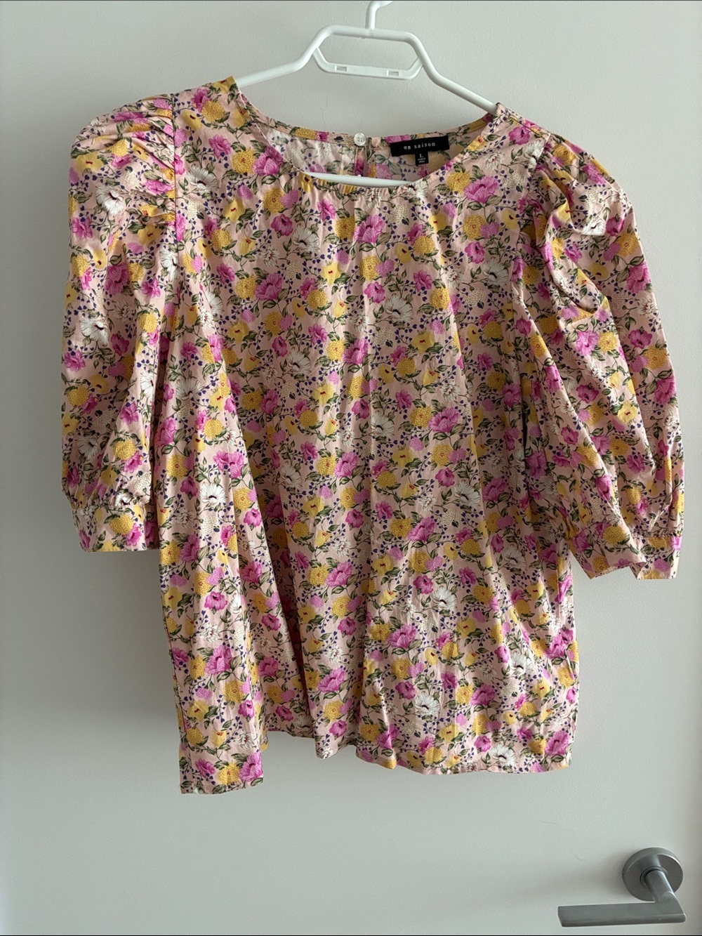 En Saison Pink and Yellow Floral Puff Sleeve Blouse